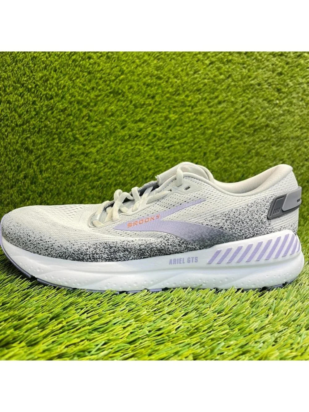 Brooks Ariel 24 GTS Women Size 10.5D Gray Purple Athletic Running Shoes Sneakers